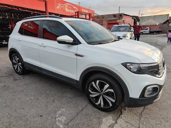 VOLKSWAGEN T-CROSS 1.0 200 TSI TOTAL FLEX AUTOMÁTICO VOLKSWAGEN T-CROSS 1.0 200 TSI TOTAL FLEX AUTOMÁTICO